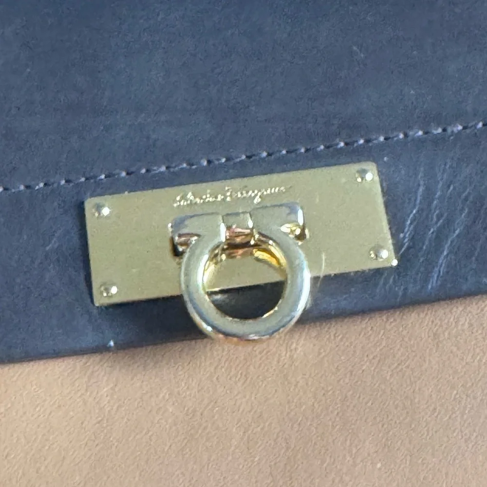 Salvatore Ferragamo Brown leather compact wallet see pictures - Picture 14 of 16